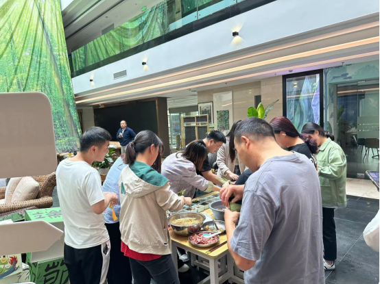 “粽叶飘香迎端午 幸福手工DIY香包”端午民俗活动(图3)